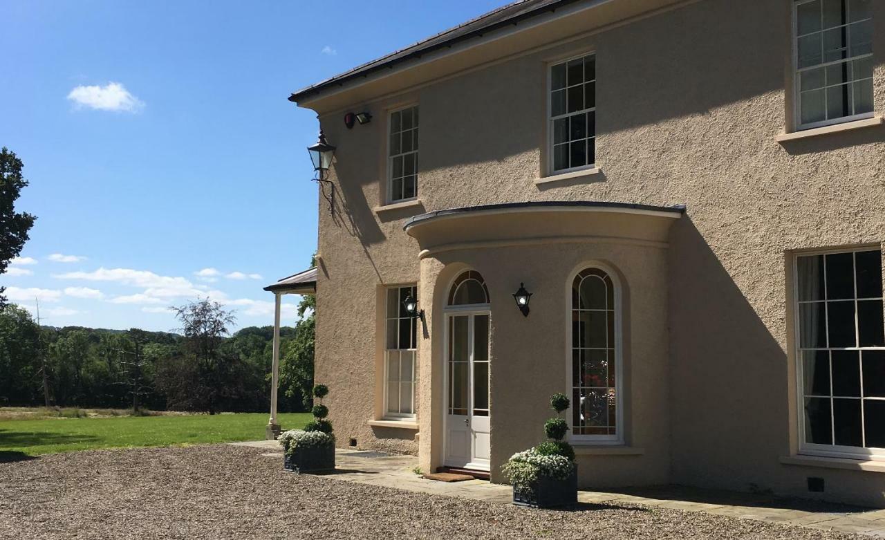 Llwynhelig Manor Acomodação com café da manhã Llandeilo Exterior foto